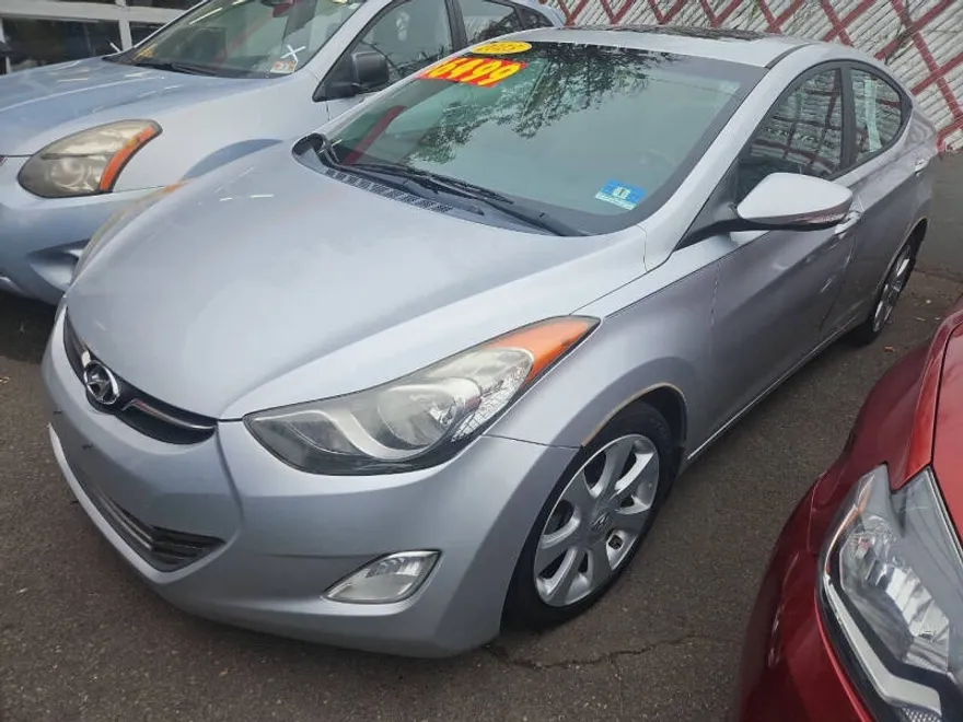 2013 Hyundai Elantra GLS photo 1