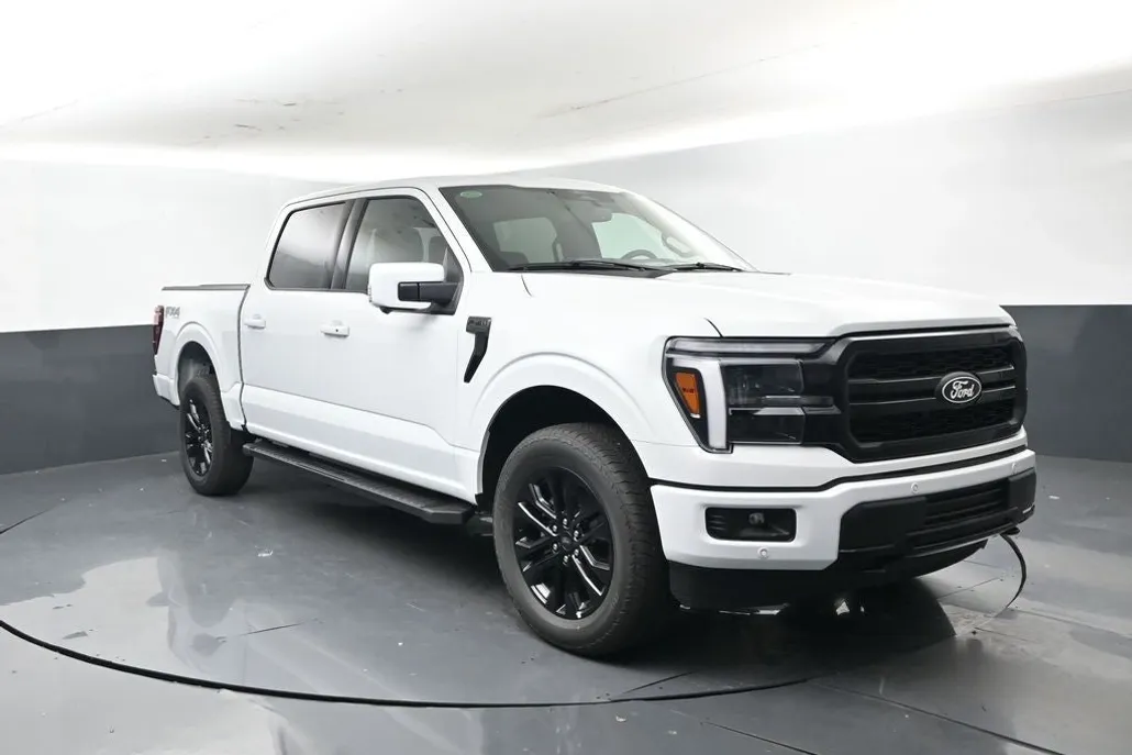 2025 Ford F-150 Lariat photo 1