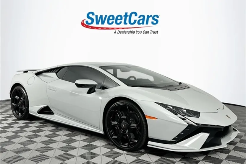 2023 Lamborghini Huracan Tecnica photo 1