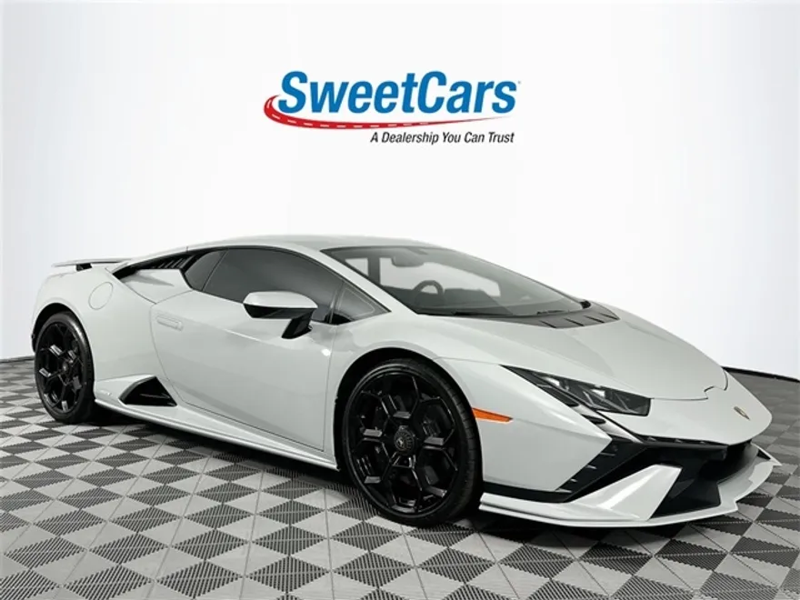 2023 Lamborghini Huracan Tecnica photo 1