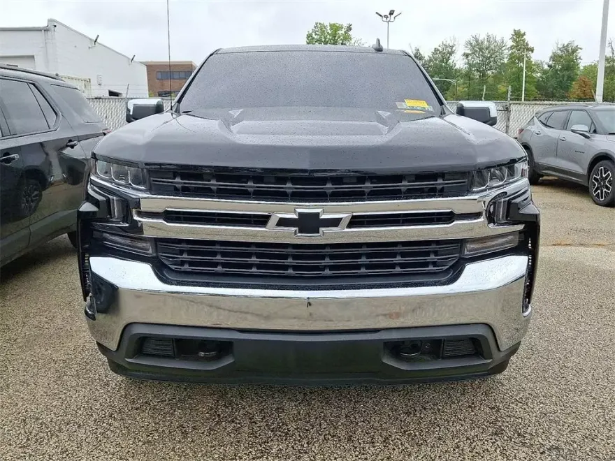 2021 Chevrolet Silverado 1500 LT photo 1