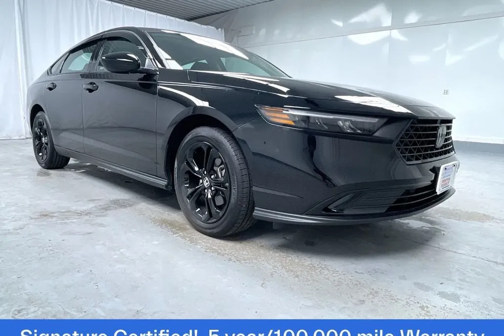 2025 Honda Accord SE photo 1