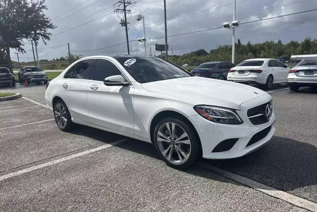 2019 Mercedes Benz C 4MATIC photo 1