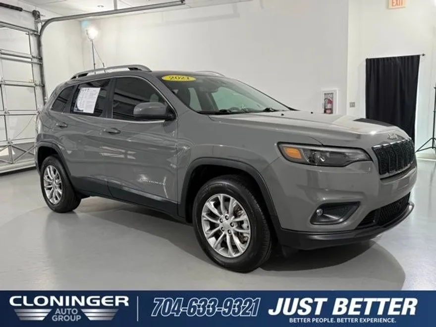 2021 Jeep Cherokee Latitude Lux photo 1