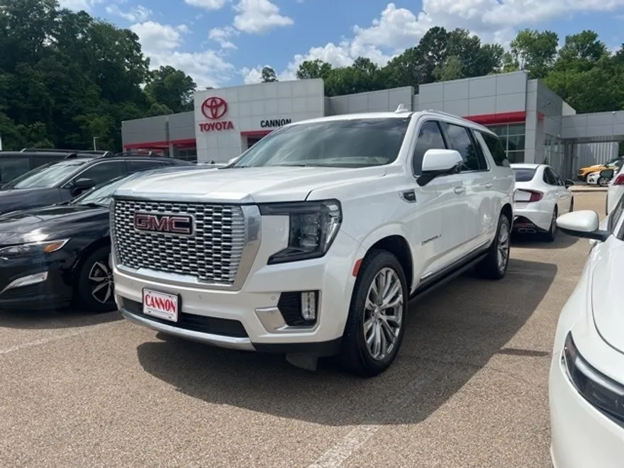 2022 Gmc Yukon XL Denali photo 1