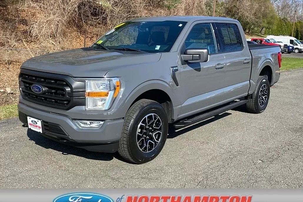 2021 Ford F-150 XLT photo 1