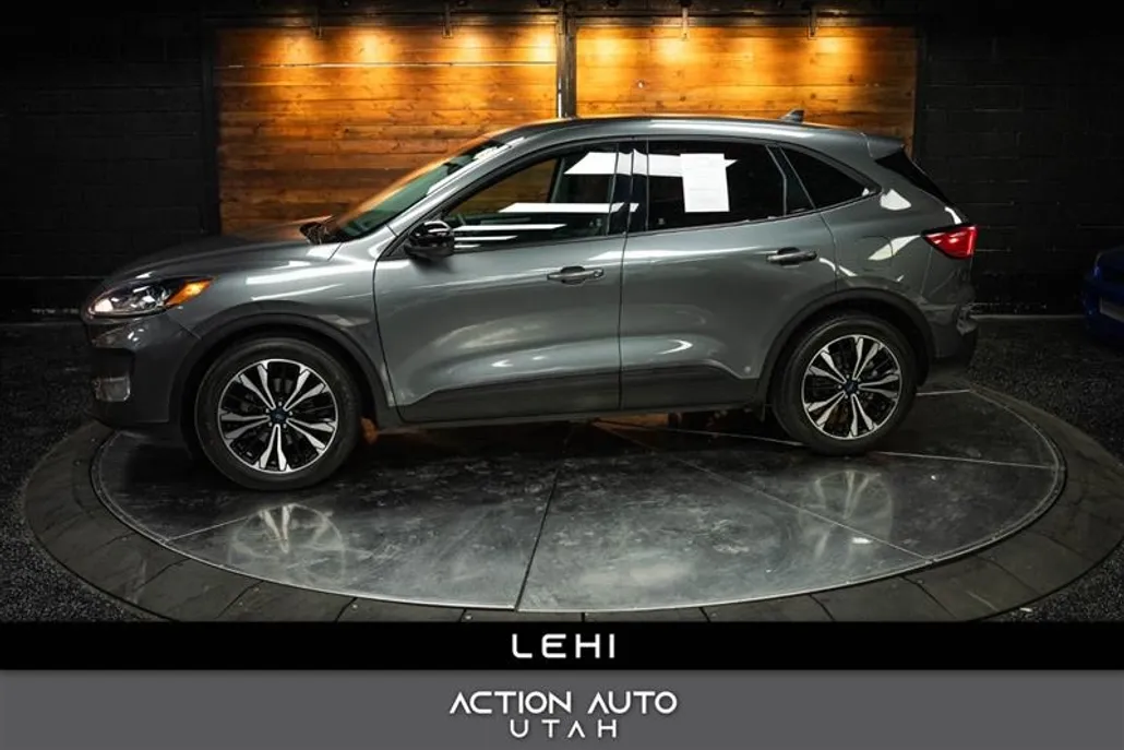 2014 Ford Escape Titanium photo 1