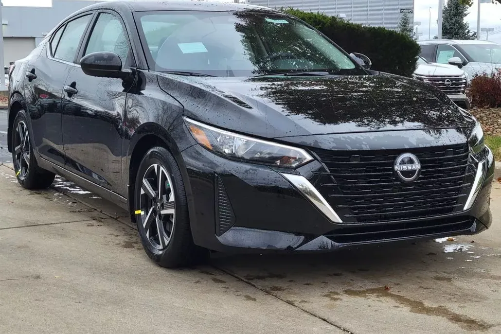 2025 Nissan Sentra SV photo 1