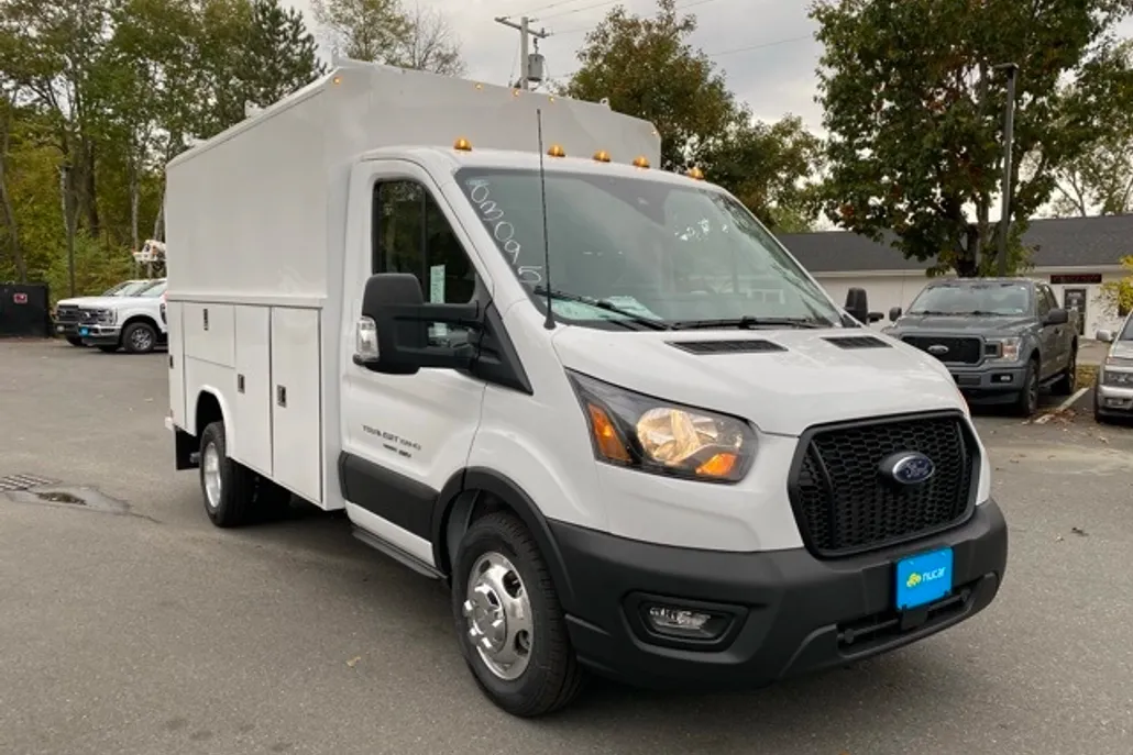 2025 Ford Transit photo 1