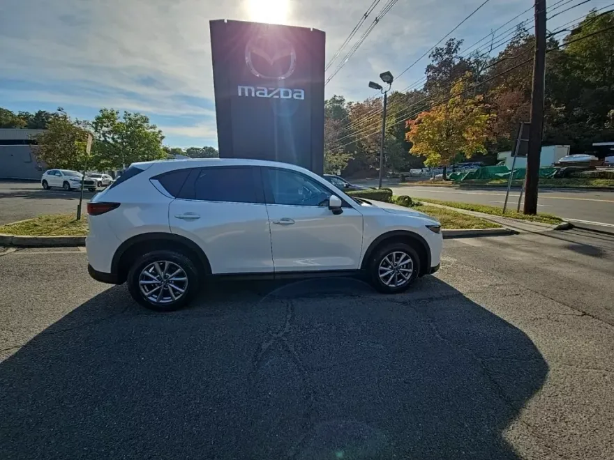 2023 Mazda CX-5 2.5 S Preferred photo 1
