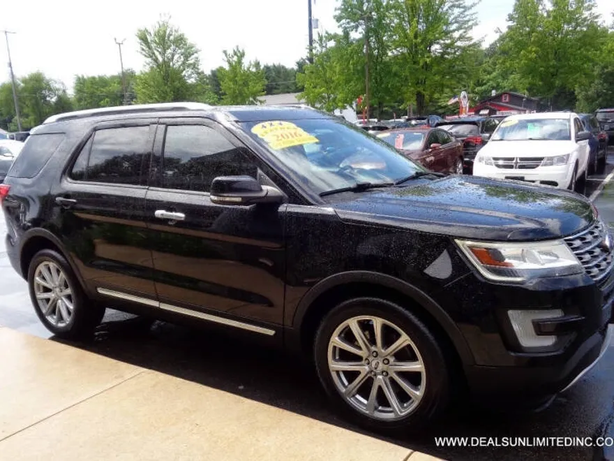 2016 Ford Explorer Limited photo 1