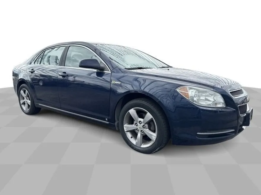 2010 Chevrolet Malibu Hybrid photo 1