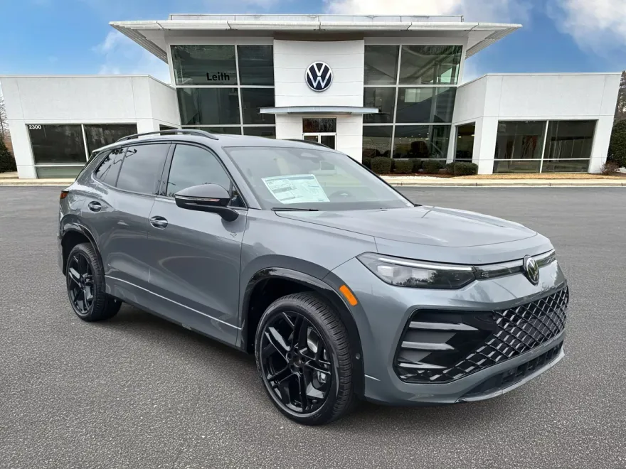 2025 Volkswagen Tiguan SE R-Line Black photo 1