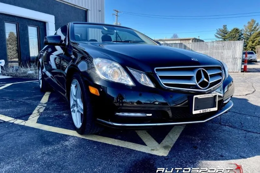 2013 Mercedes Benz E 350 photo 1