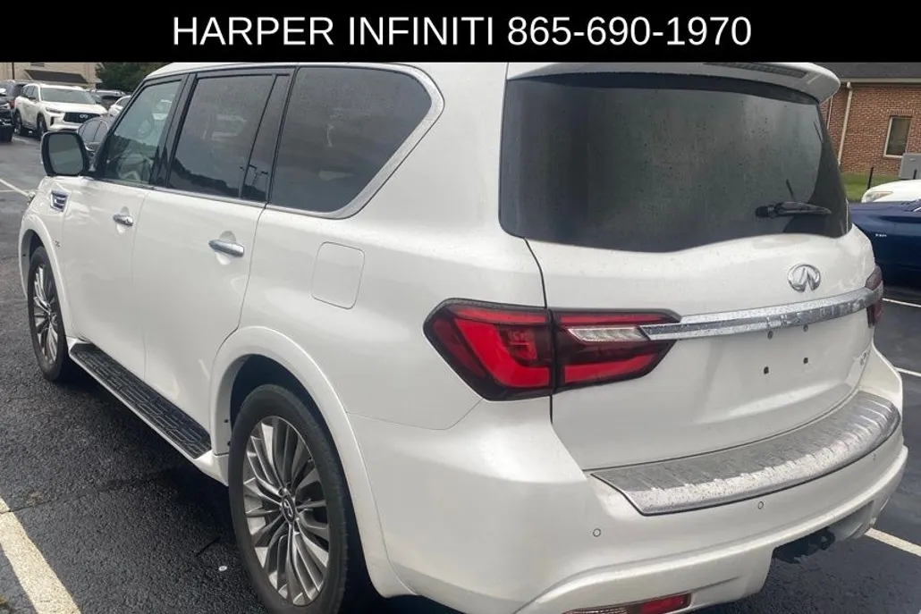 2019 Infiniti QX80 Luxe photo 1