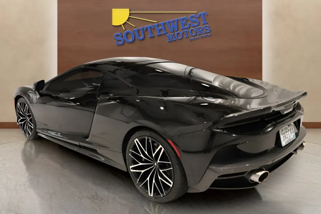 2023 Mclaren GT photo 1