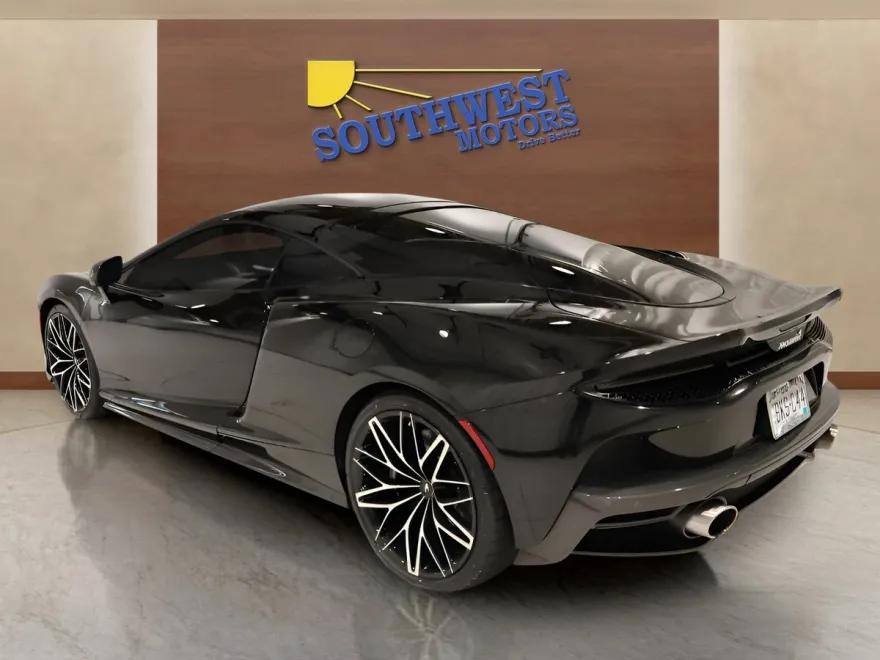 2023 Mclaren GT photo 1