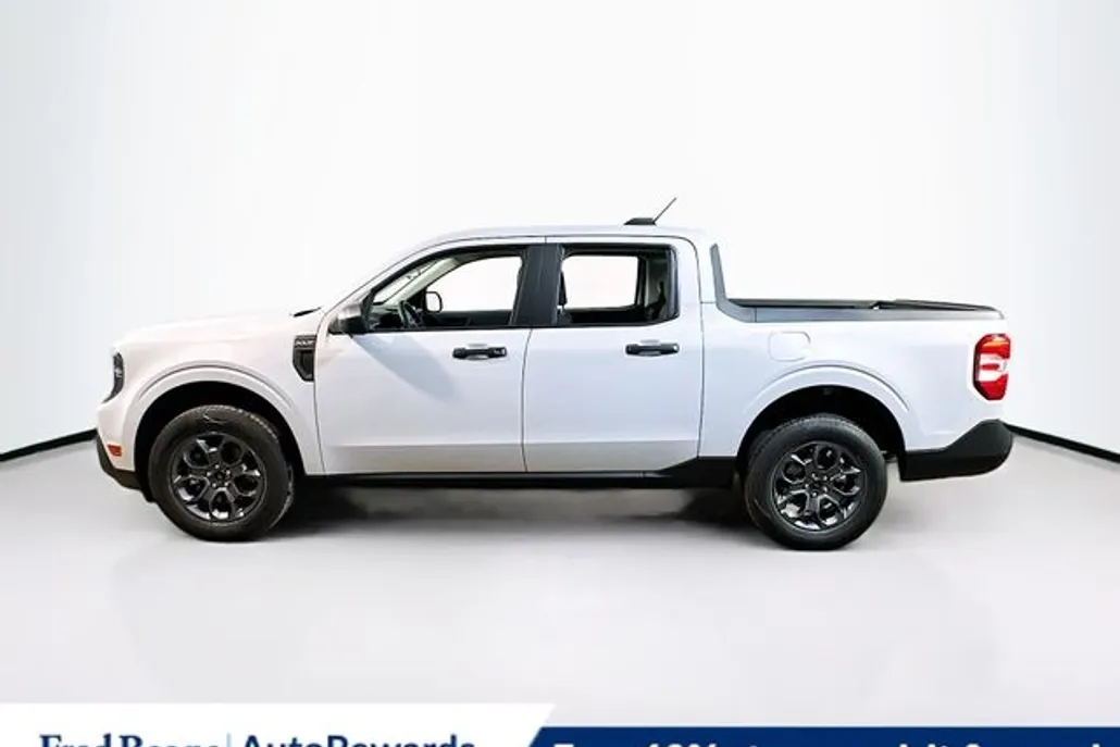 2025 Ford Maverick XLT photo 1
