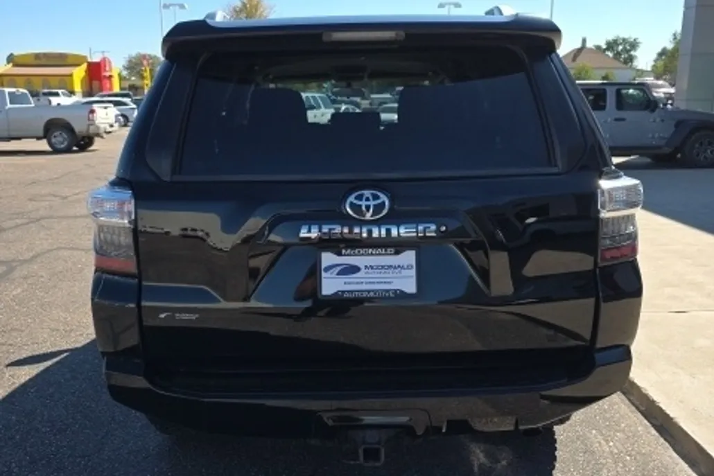 2014 Toyota 4Runner SR5 4WD photo 1