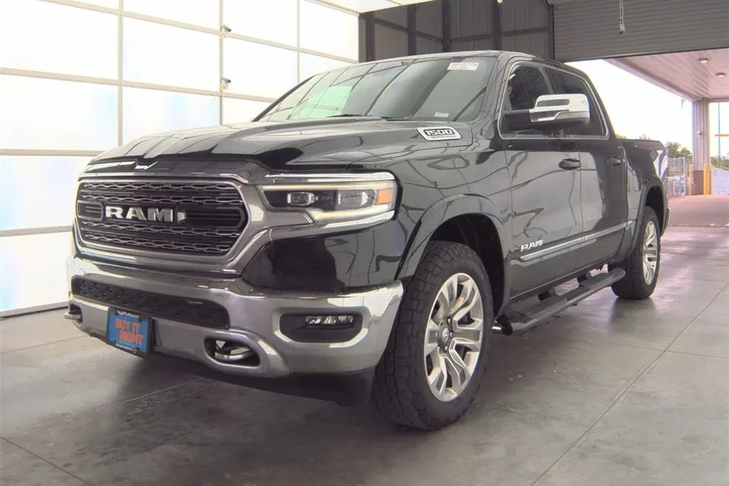 2024 Ram 1500 Limited photo 1