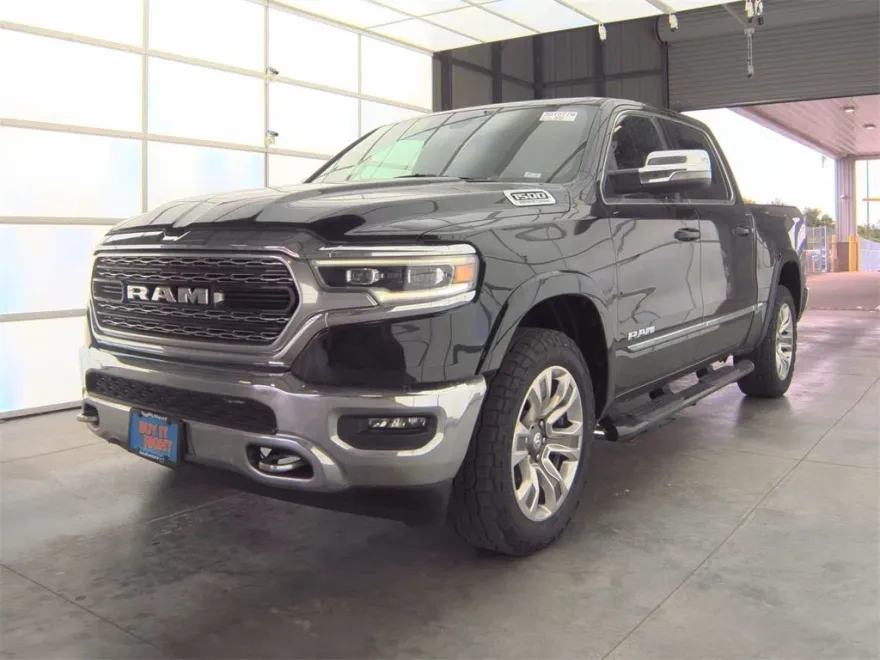 2024 Ram 1500 Limited photo 1