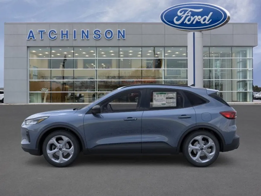 2025 Ford Escape ST-Line photo 1