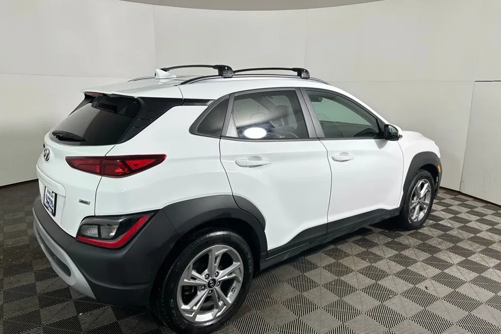 2023 Hyundai Kona SEL photo 1
