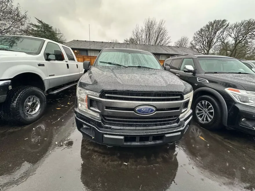 2018 Ford F-150 photo 2