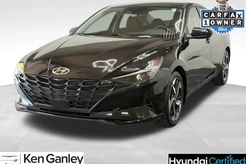 2023 Hyundai Elantra SEL Convenience photo 1