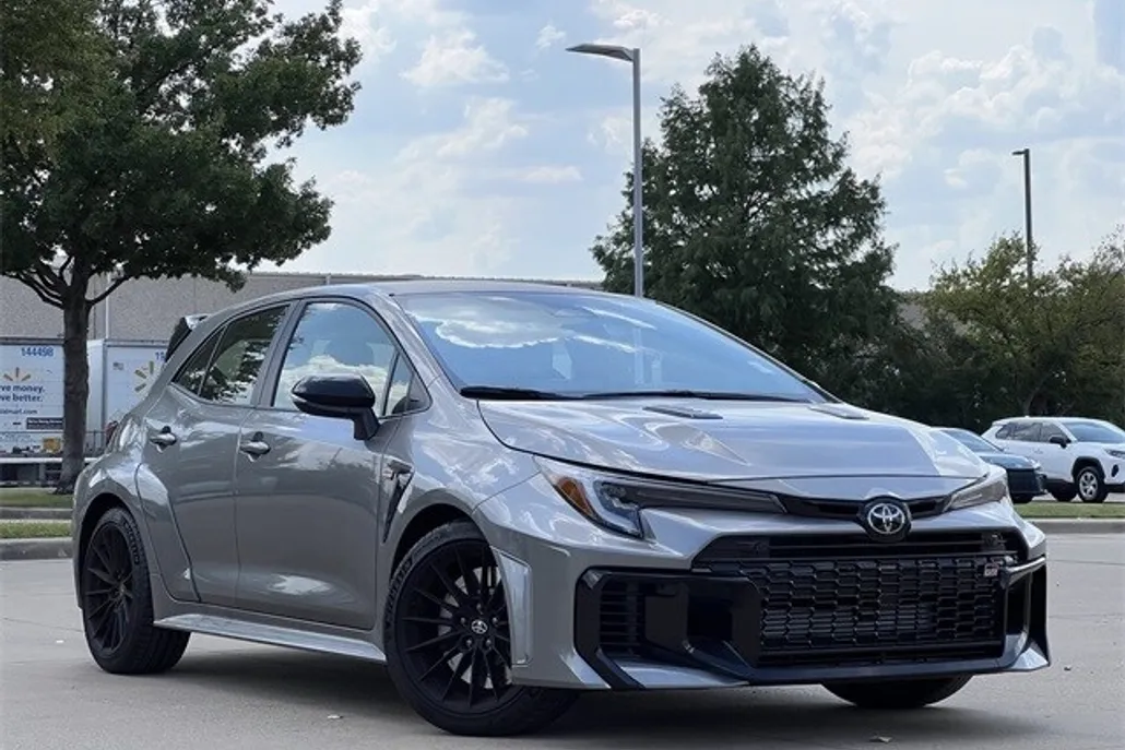 2025 Toyota Corolla GR Premium photo 1