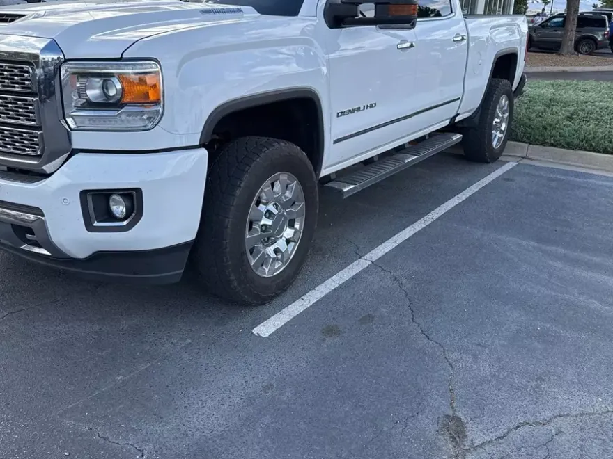 2019 Gmc Sierra 2500 HD Denali photo 1