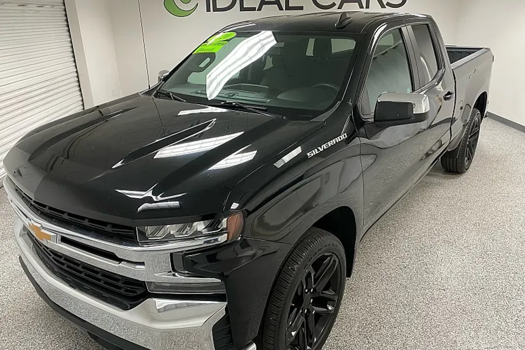 2020 Chevrolet Silverado 1500 LT photo 1