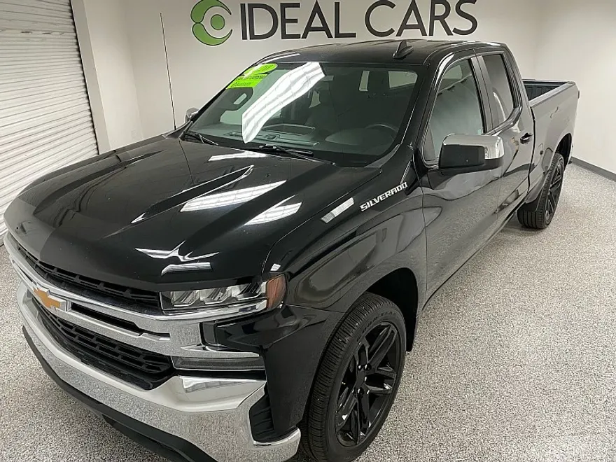 2020 Chevrolet Silverado 1500 LT photo 1