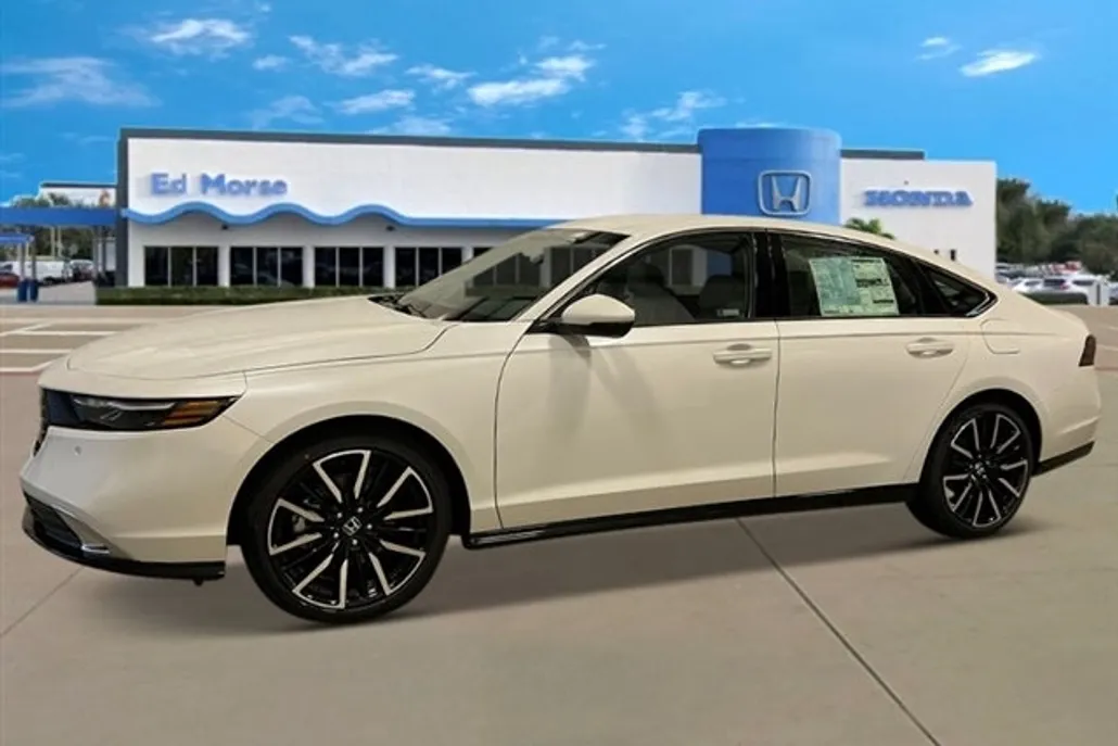 2025 Honda Accord Hybrid Touring photo 1