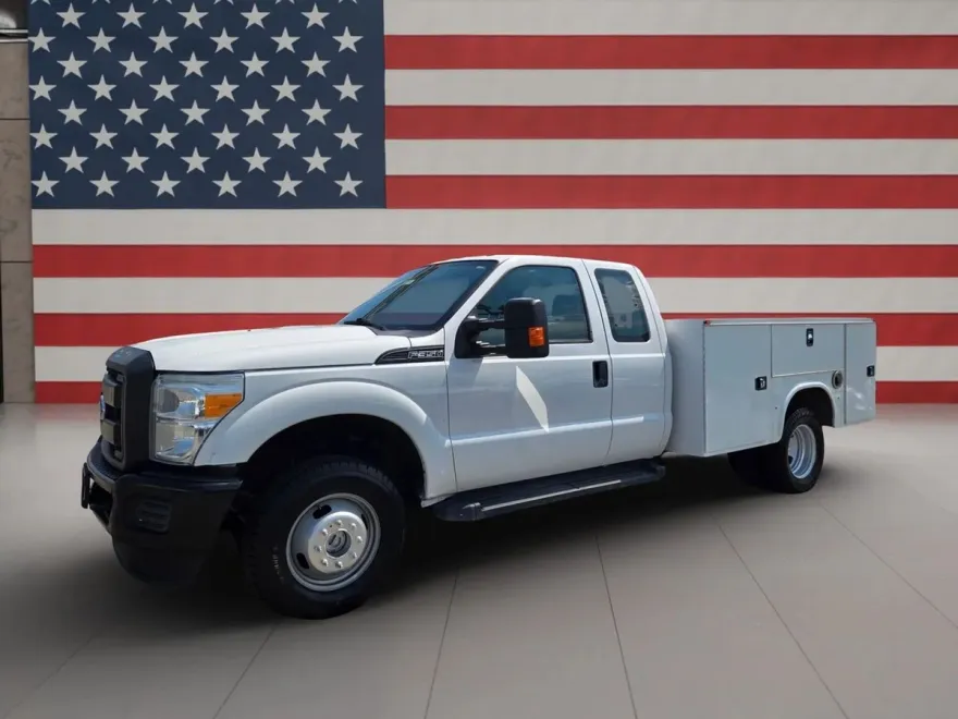 2016 Ford F-350 photo 1