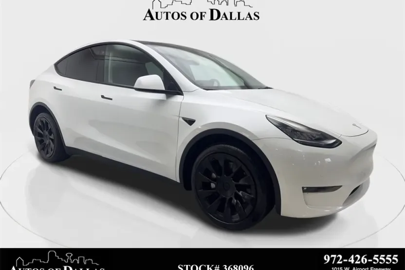 2022 Tesla Model Y Long Range photo 1