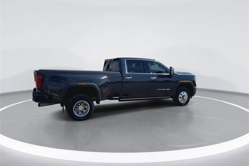2024 Gmc Sierra HD Denali photo 1