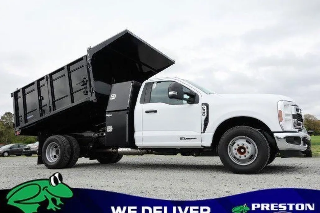 2024 Ford F-350 XL photo 1