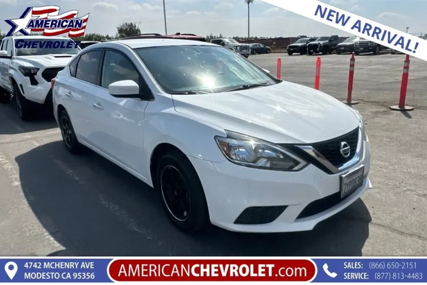2016 Nissan Sentra S photo 1