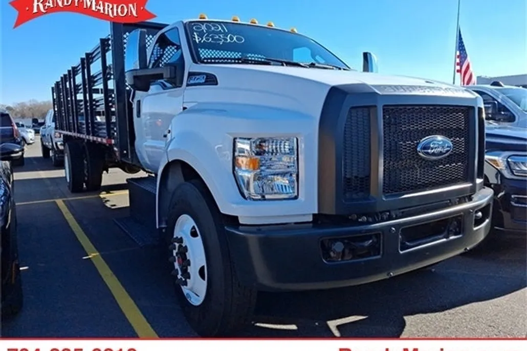 2021 Ford F-750 photo 1