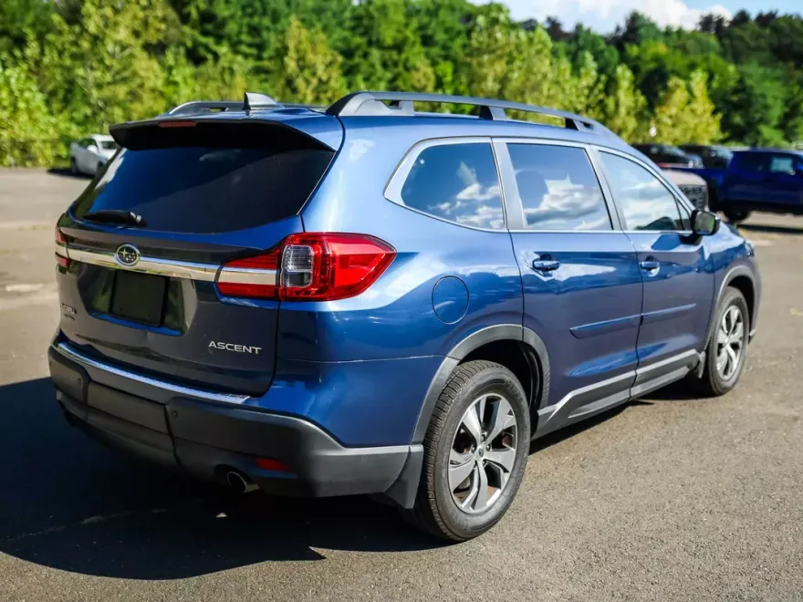 2019 Subaru Ascent Premium photo 1