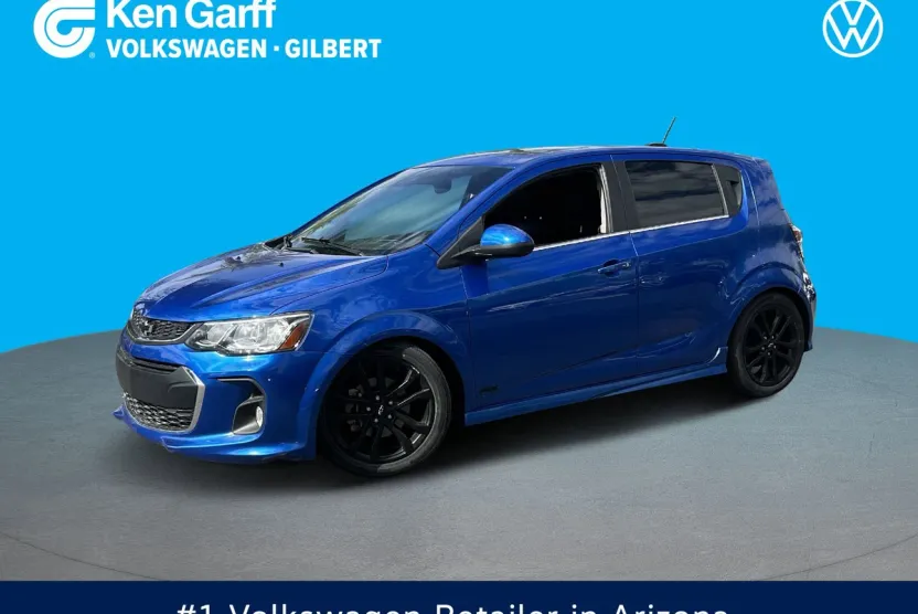 2019 Chevrolet Sonic Premier photo 1