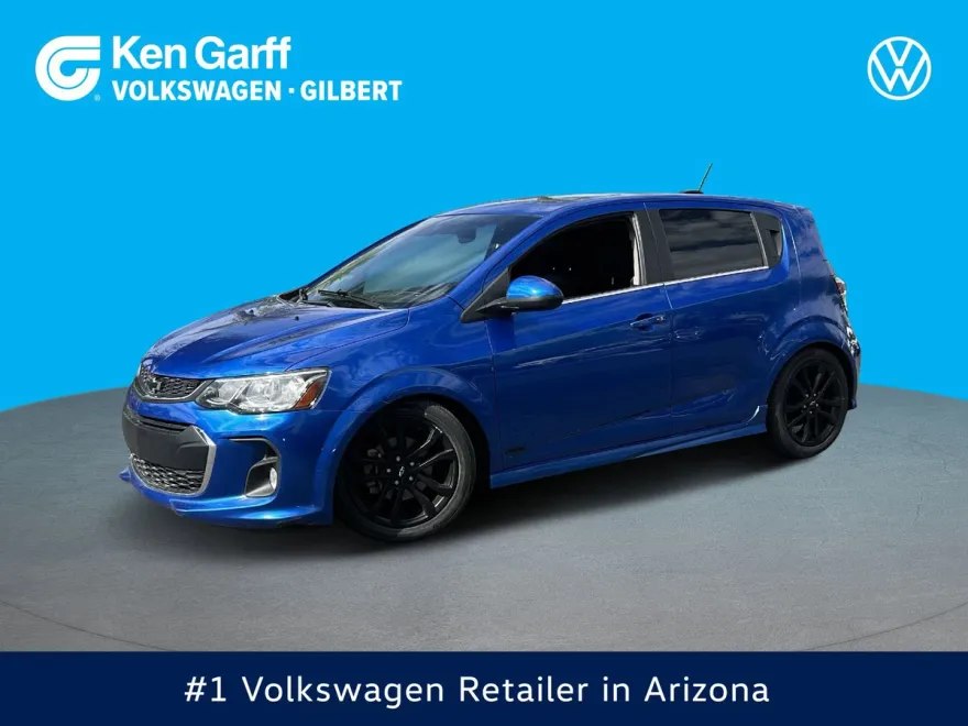 2019 Chevrolet Sonic Premier photo 1