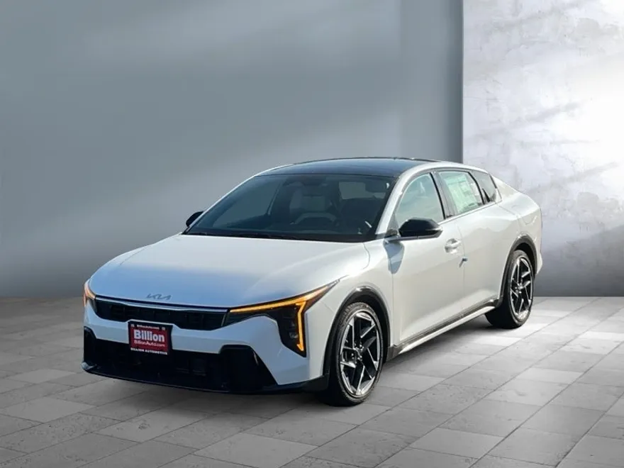2025 Kia K4 GT-Line photo 1