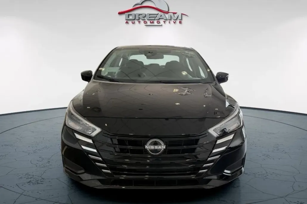 2025 Nissan Versa SV photo 1