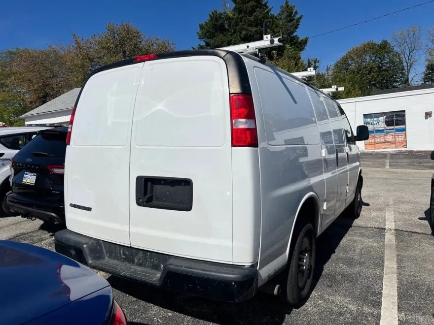 2020 Chevrolet Express 2500 Work Van Cargo photo 1