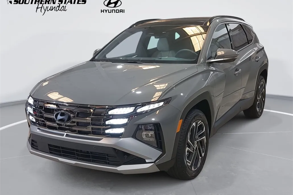2025 Hyundai Tucson Limited photo 1