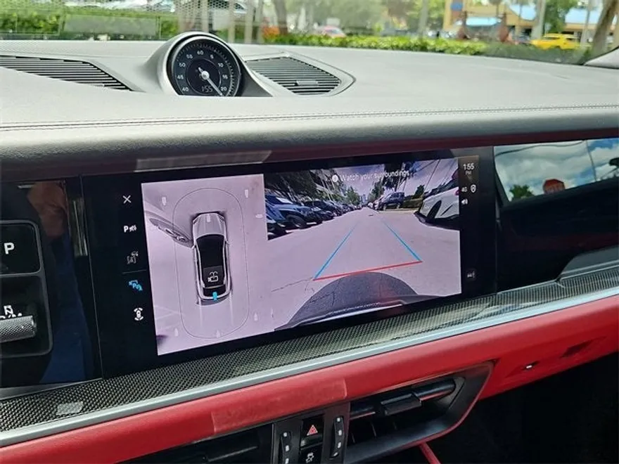 2024 Porsche Cayenne Base photo 24