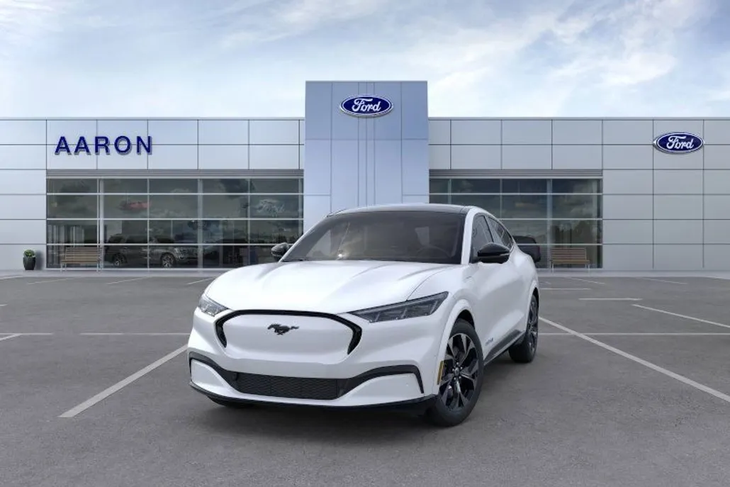 2023 Ford Mustang Mach-E Premium photo 1
