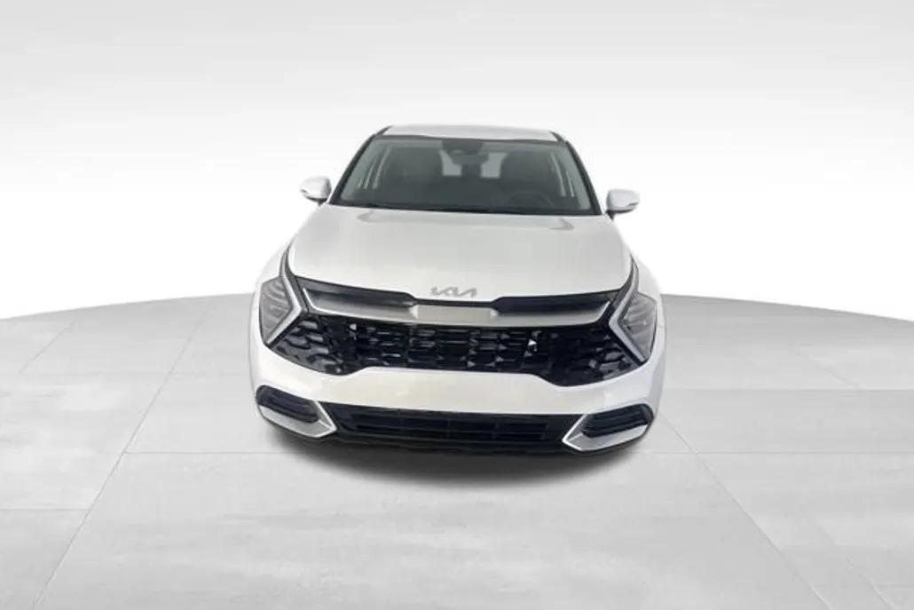 2025 Kia Sportage EX photo 1